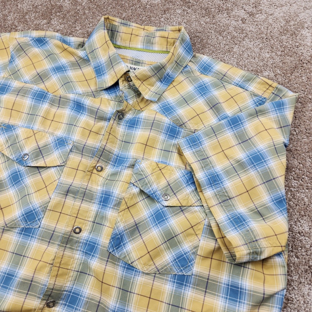Magellan Outdoors Mens Plaid Short Sleeve Adventure Gear Shirt Loose Snap Size M